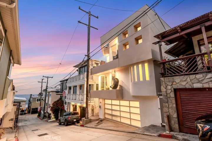 129 Moonstone Street, Manhattan Beach, California 90266
