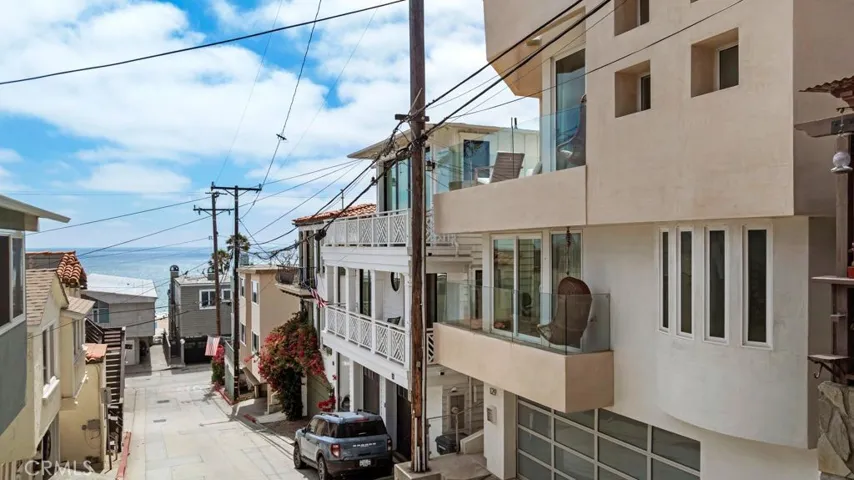 129 Moonstone Street, Manhattan Beach, California 90266