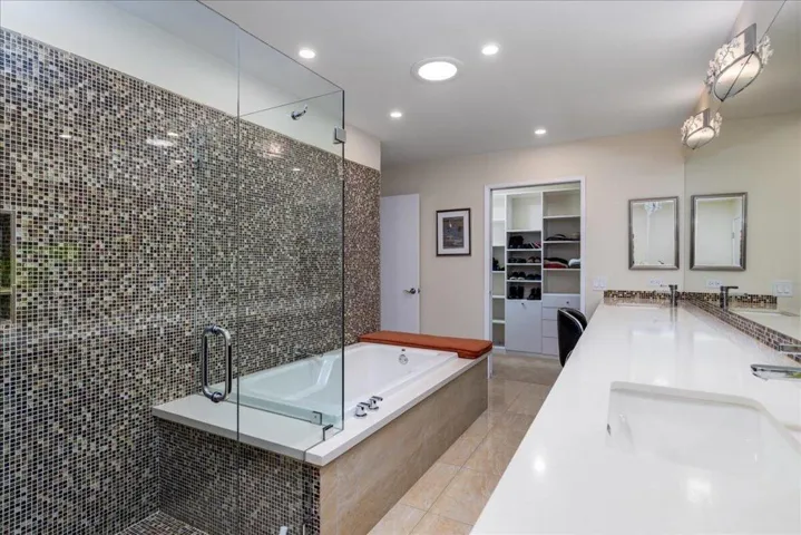 22-hdrephoto.com-1241-primavera-dr-n-056