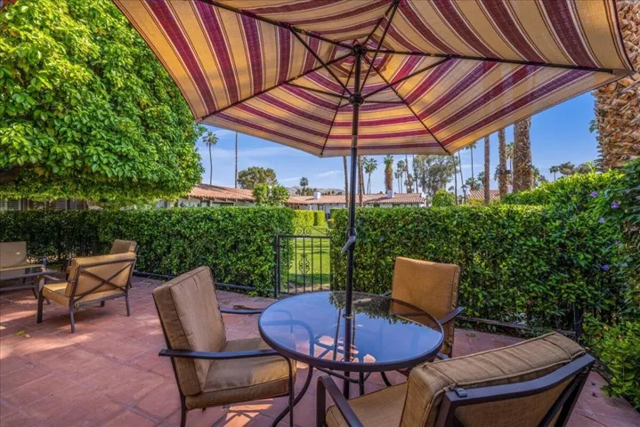 40-hdrephoto.com-1241-primavera-dr-n-270