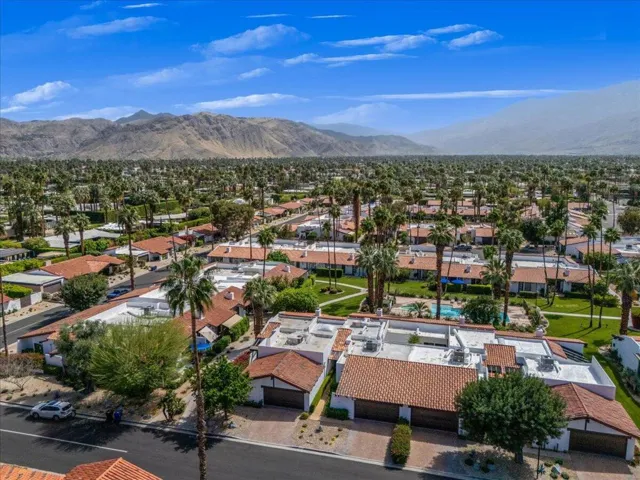 53-hdrephoto.com-1241-primavera-dr-n-aer