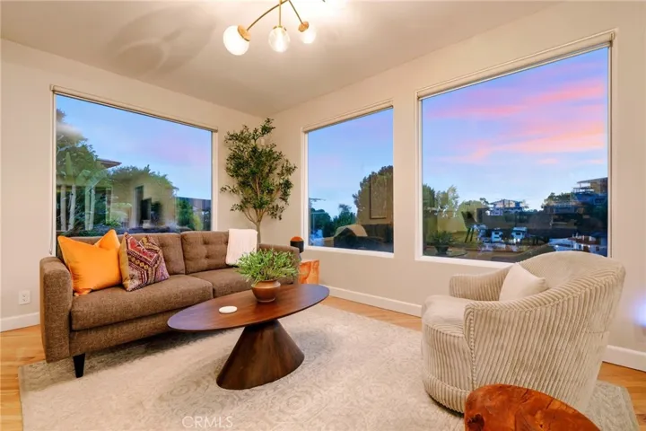 1690 N Crescent Heights, Los Angeles, California 90069