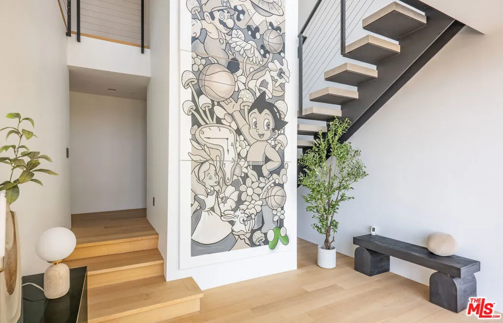 9277 Thrush Way, Los Angeles, California 90069 home-pic-33