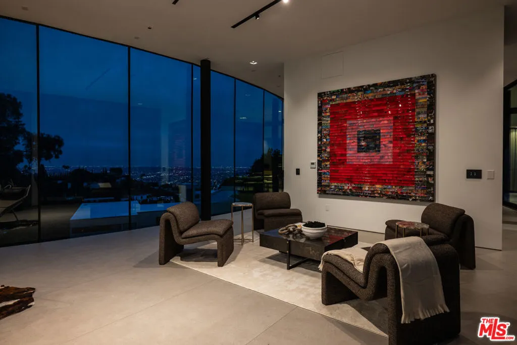 9277 Thrush Way, Los Angeles, California 90069 home-pic-51