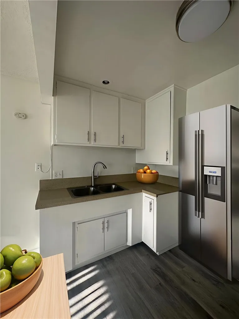 9361 Cellini Ave, Garden Grove, California 92841 home-pic-10