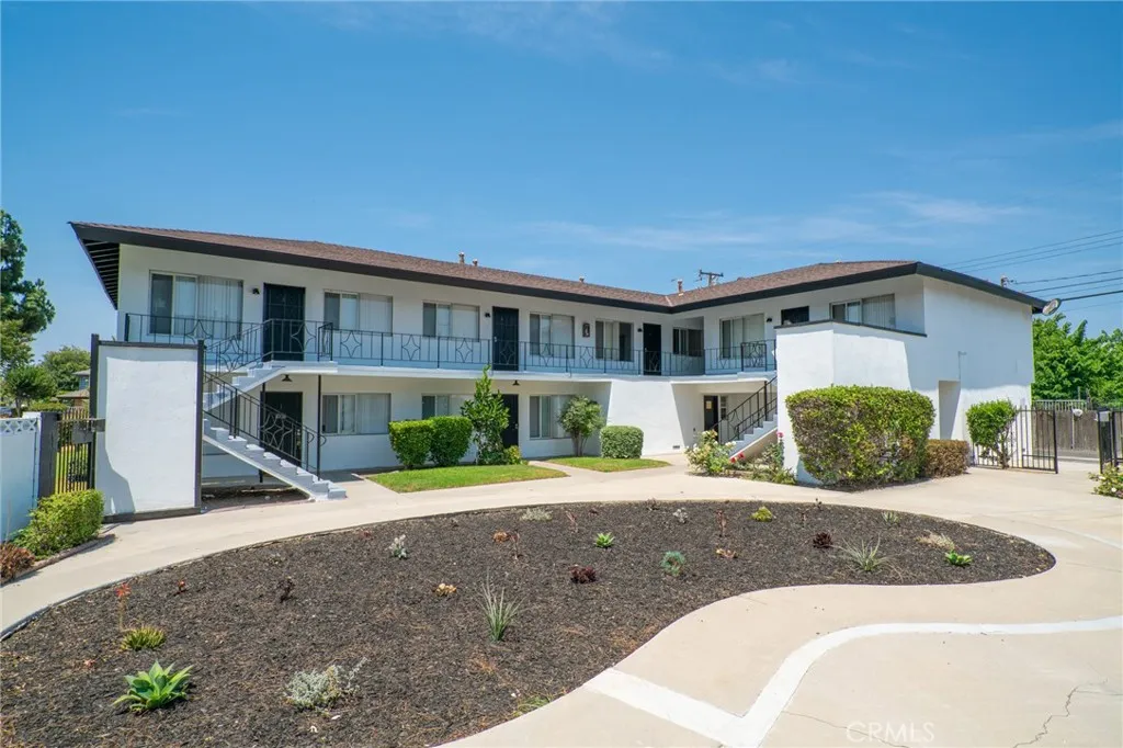 9361 Cellini Ave, Garden Grove, California 92841 home-pic-6