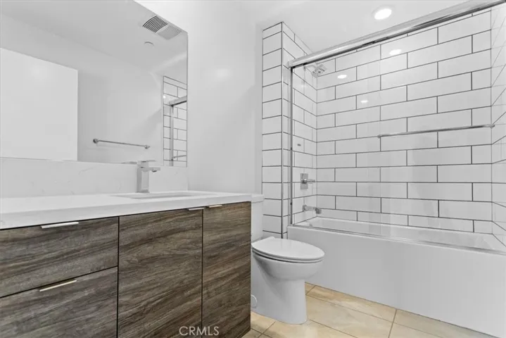 4383 Sepulveda Boulevard 502, Sherman Oaks, California 91403