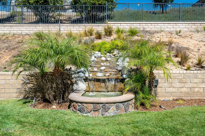 GYP_24863 Carbon Ln_055_MLS