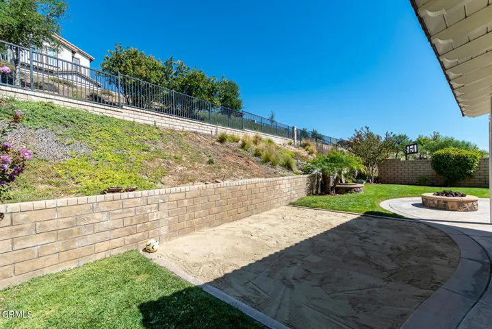 GYP_24863 Carbon Ln_059_MLS