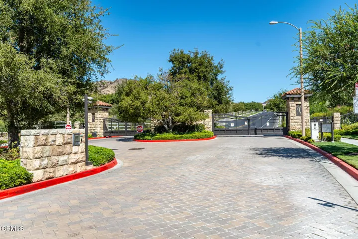 GYP_24863 Carbon Ln_067_MLS