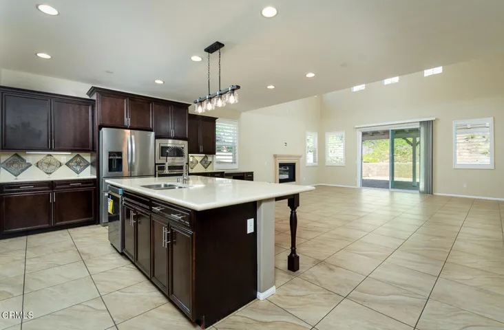 GYP_24863 Carbon Ln_013_MLS