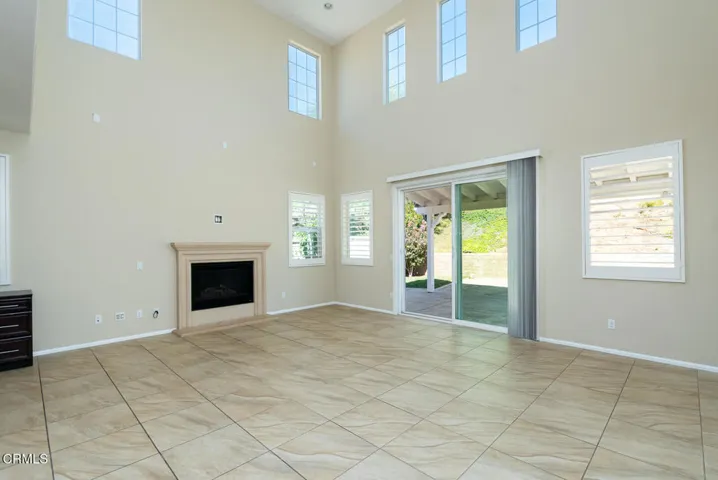 GYP_24863 Carbon Ln_019_MLS