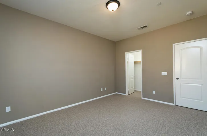 GYP_24863 Carbon Ln_048_MLS