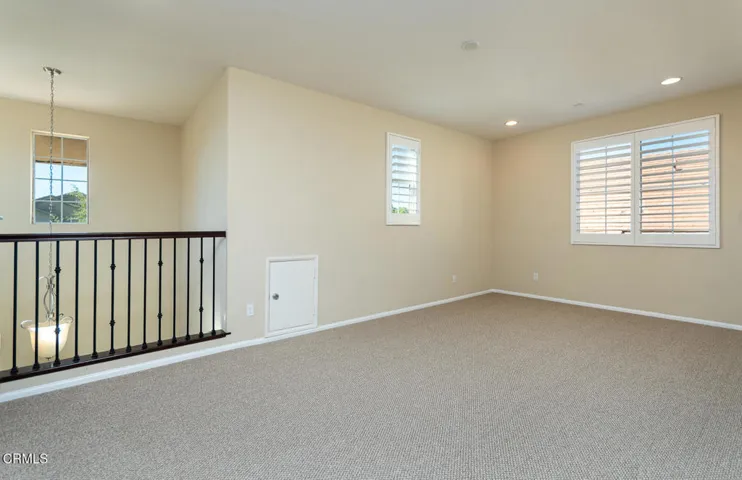 GYP_24863 Carbon Ln_039_MLS