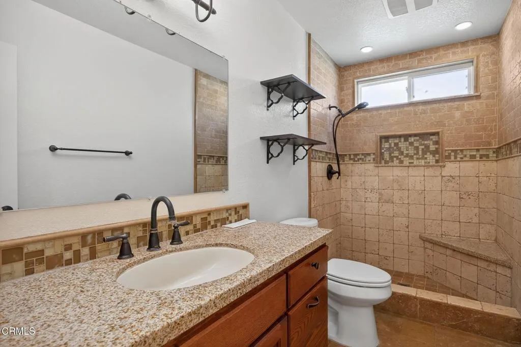 747 Southwick Street, Santa Paula, California 93060 home-pic-22