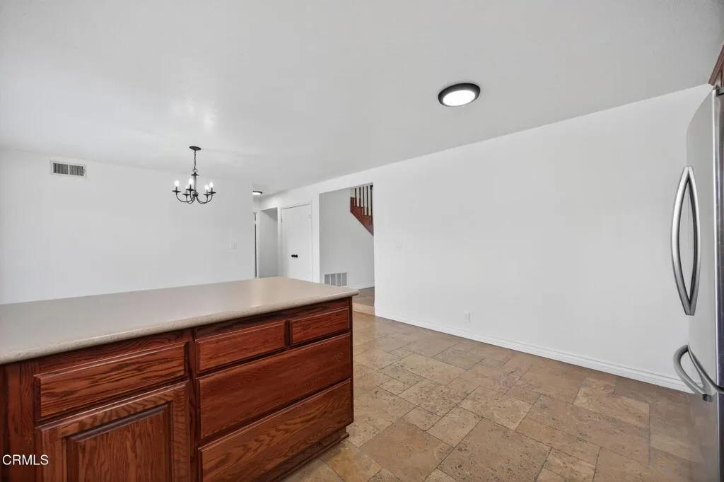 747 Southwick Street, Santa Paula, California 93060 home-pic-17