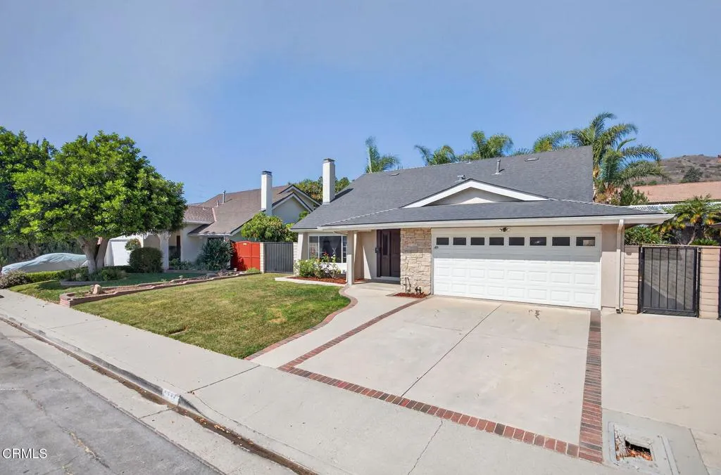 747 Southwick Street, Santa Paula, California 93060 home-pic-1