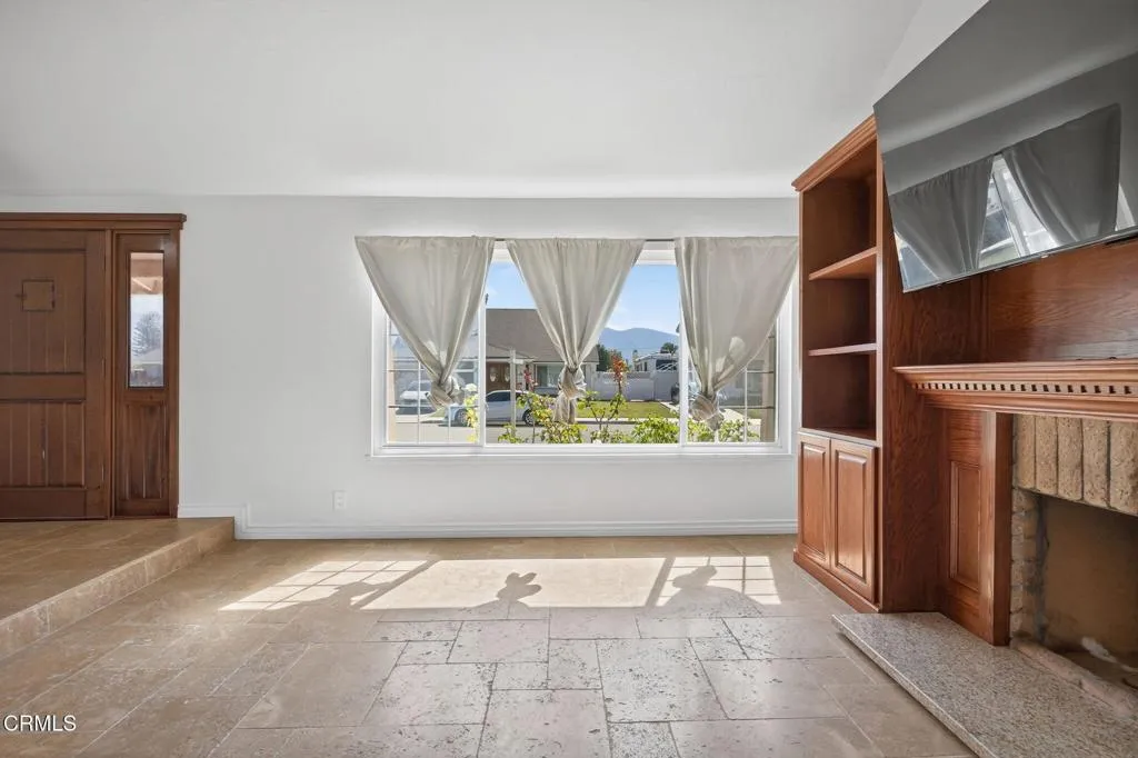 747 Southwick Street, Santa Paula, California 93060 home-pic-8
