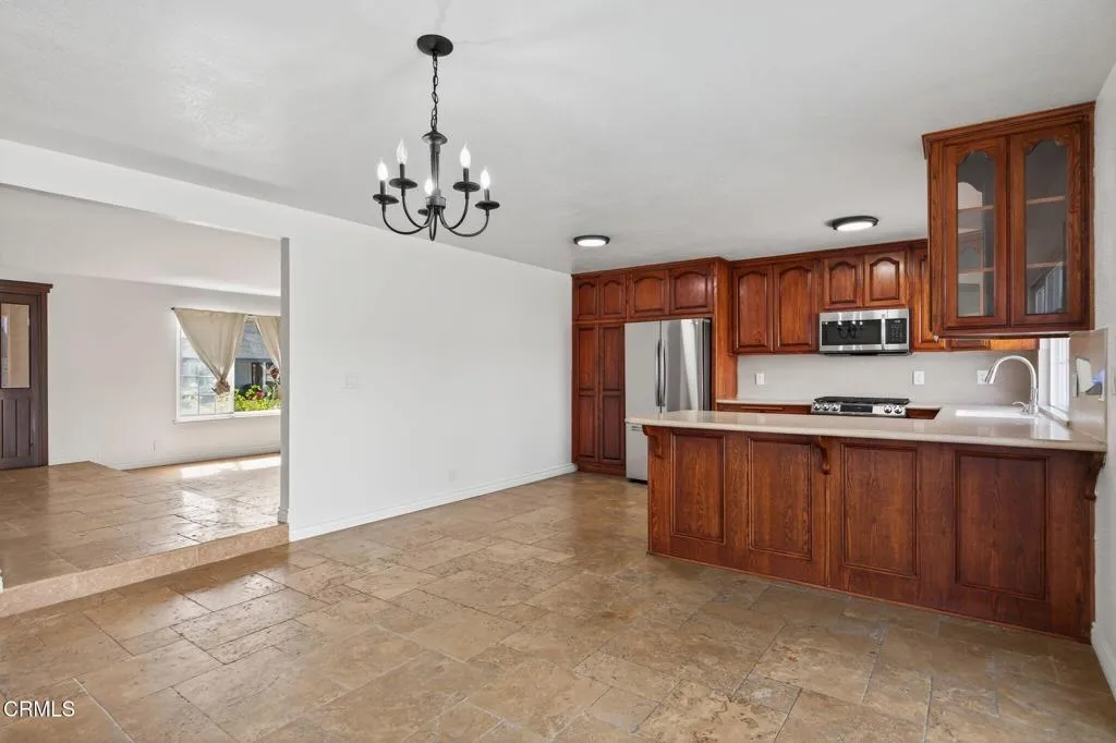 747 Southwick Street, Santa Paula, California 93060 home-pic-12