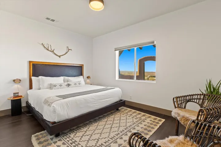 Guest room 1