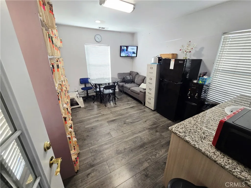 BREAK ROOM
