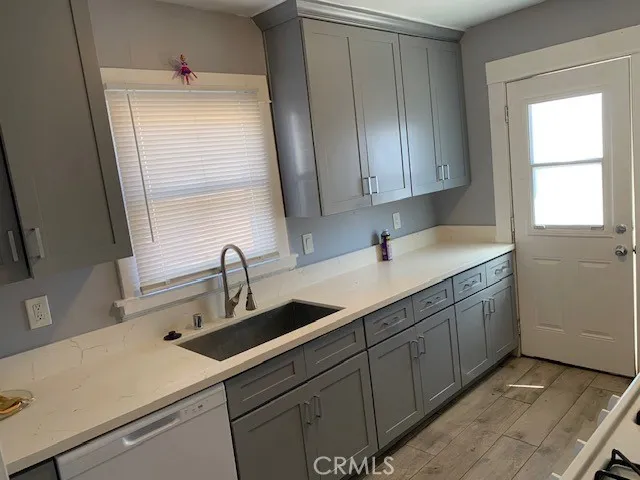 424 Almond, Long Beach, California 90802