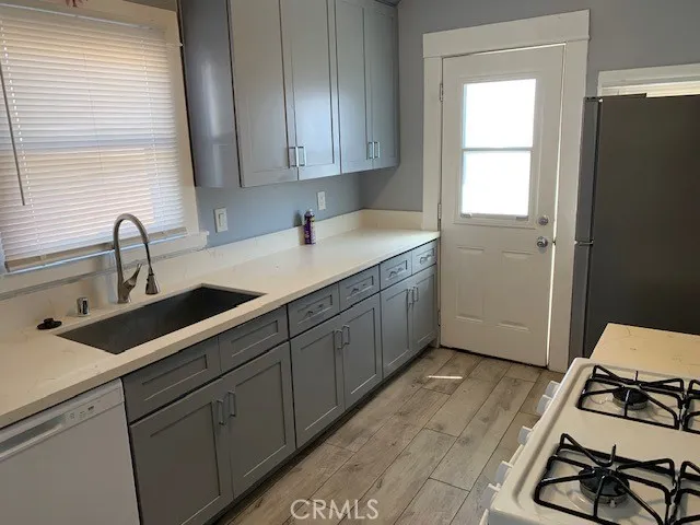 424 Almond, Long Beach, California 90802