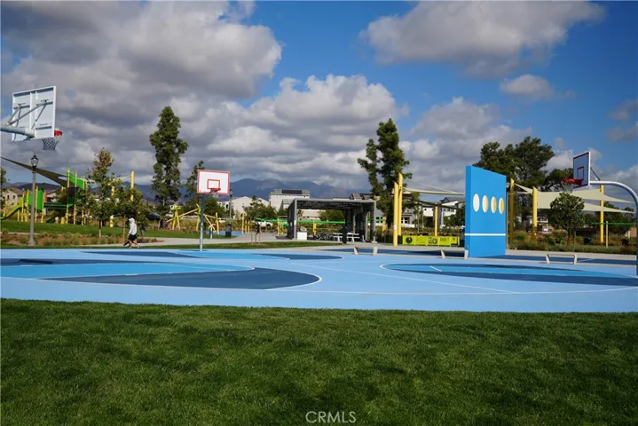 321 Loon, Irvine, California 92618