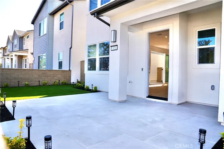 321 Loon, Irvine, California 92618