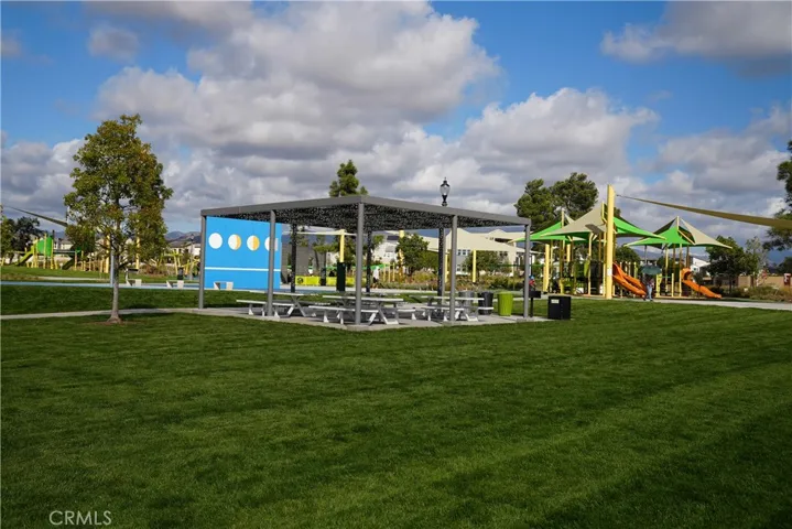 321 Loon, Irvine, California 92618