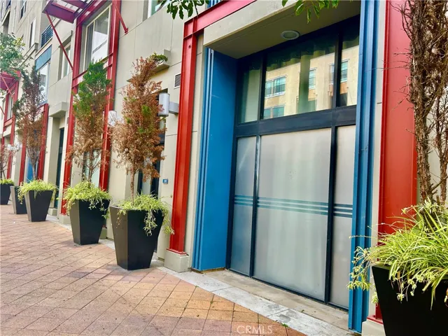 Main entrance from 4th St.