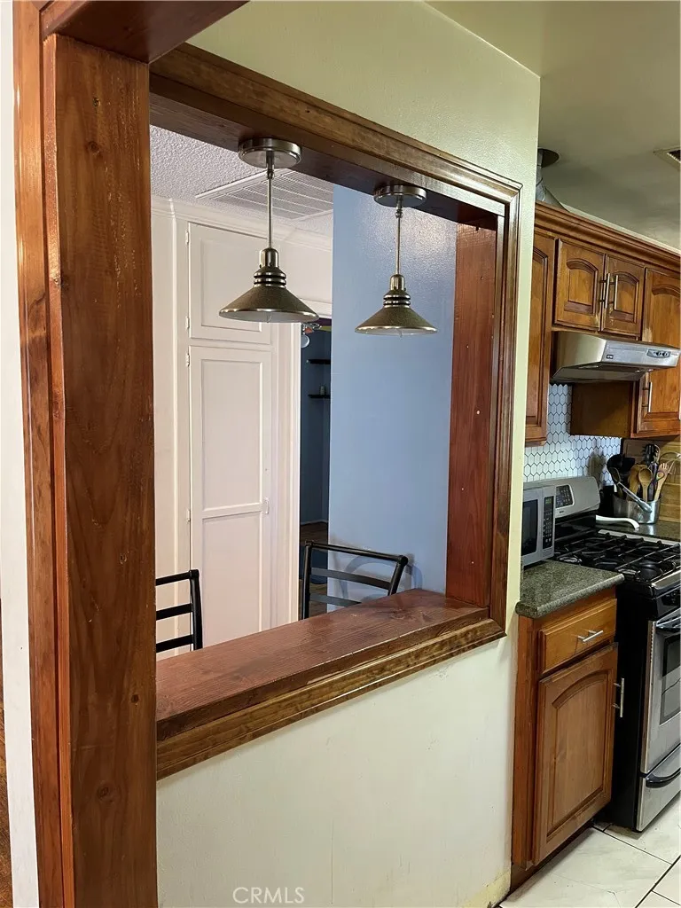 218 W Gardner, Long Beach, California 90805 home-pic-15