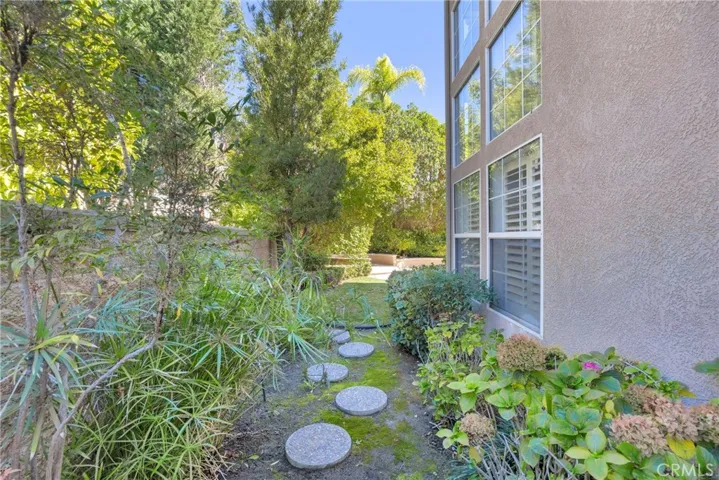 22 Larkspur Drive, Aliso Viejo, California 92656