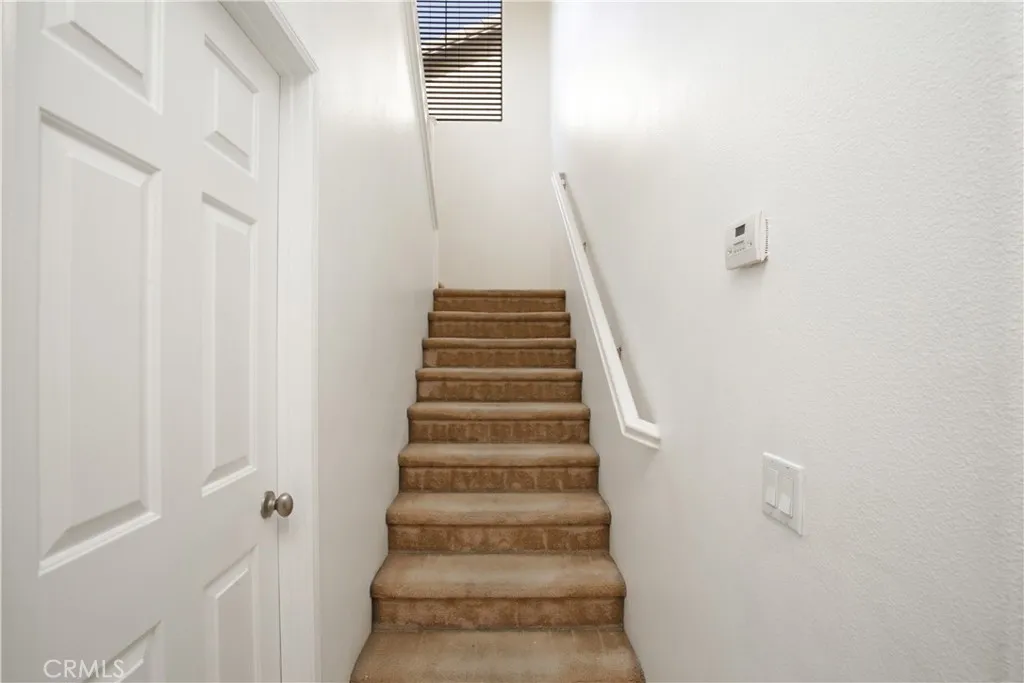 1352 N Dolanna Drive, Compton, California 90221 home-pic-14