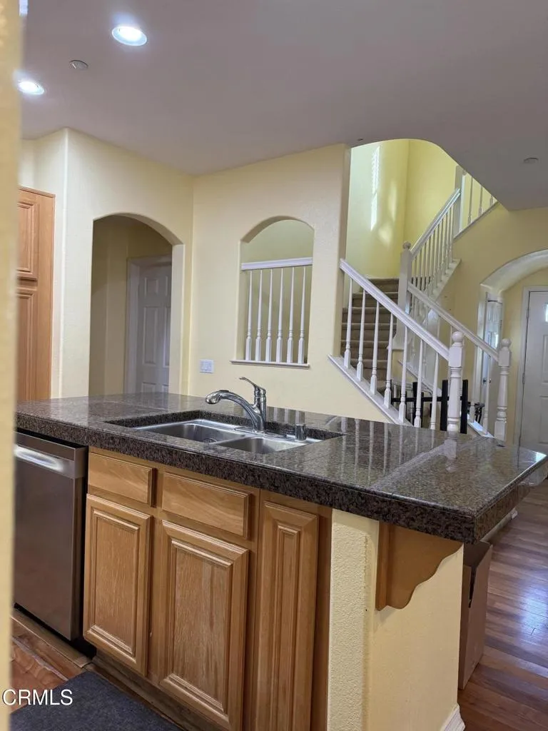 2671 Coral Gum Lane, Simi Valley, California 93065 home-pic-4