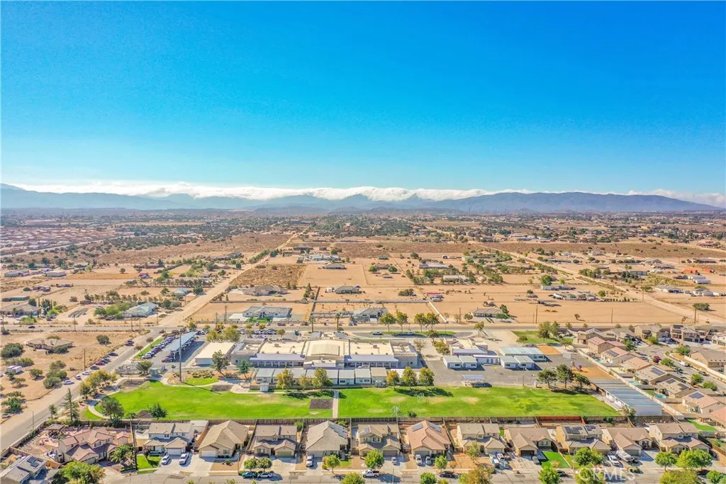 13864 Grant Way, Oak Hills, California 92344 home-pic-44