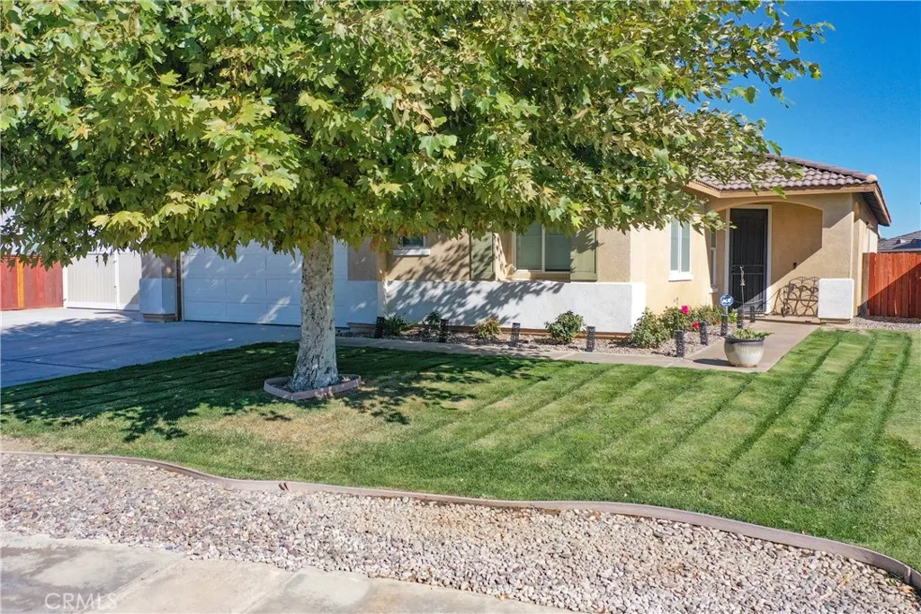 13864 Grant Way, Oak Hills, California 92344 home-pic-7