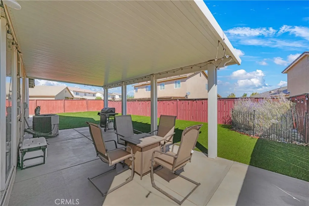 13864 Grant Way, Oak Hills, California 92344 home-pic-28