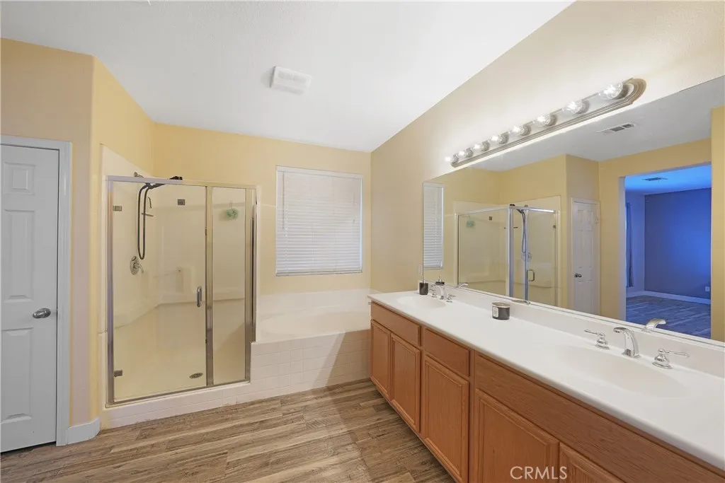 13864 Grant Way, Oak Hills, California 92344 home-pic-39