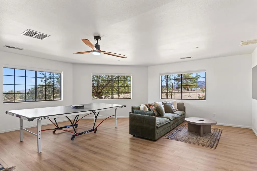 62850 Dennis Avenue, Joshua Tree, California 92252 home-pic-26