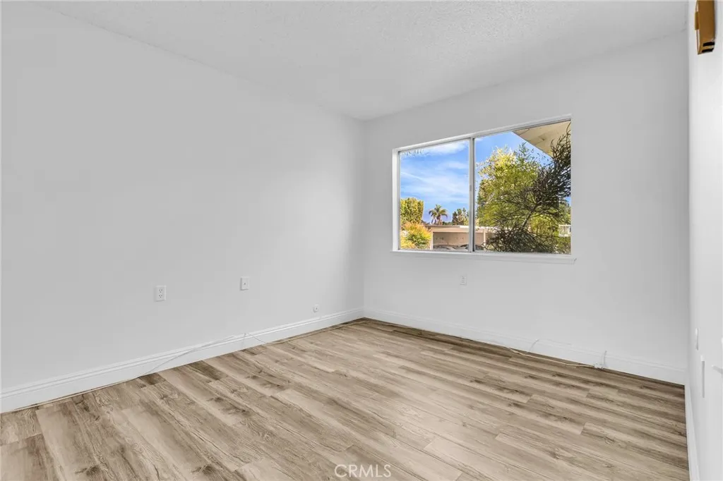2197 Via Mariposa E B, Laguna Woods, California 92637 home-pic-16