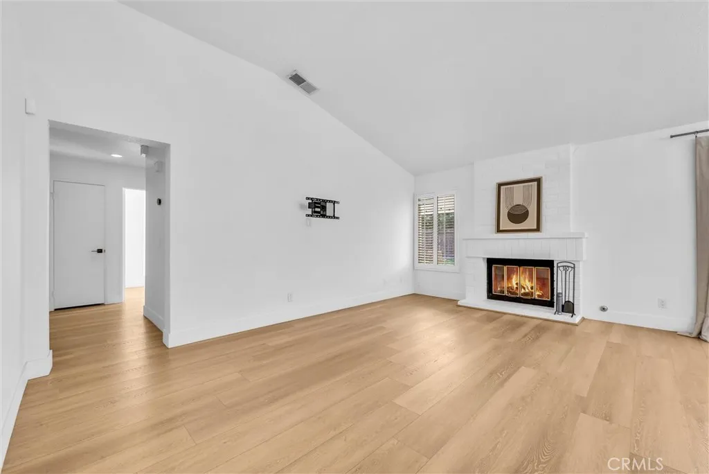 24461 Willow Run Road, Moreno Valley, California 92557 home-pic-2