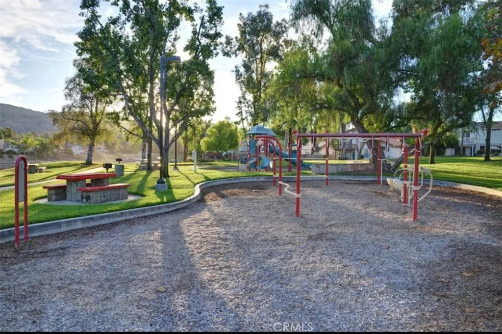 24461 Willow Run Road, Moreno Valley, California 92557 home-pic-23