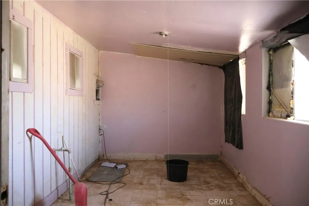 19567 Old El Mirage Road, Adelanto, California 92301 home-pic-9