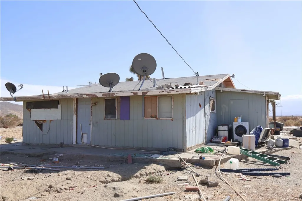 19567 Old El Mirage Road, Adelanto, California 92301 home-pic-22