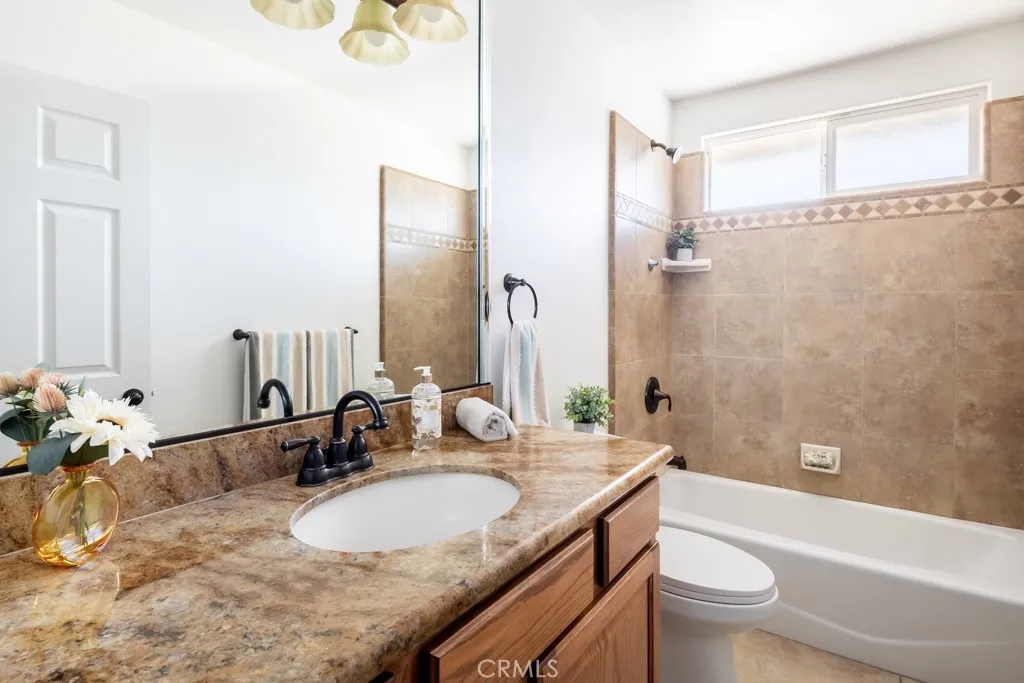 7714 Grand Avenue, Yucca Valley, California 92284 home-pic-21