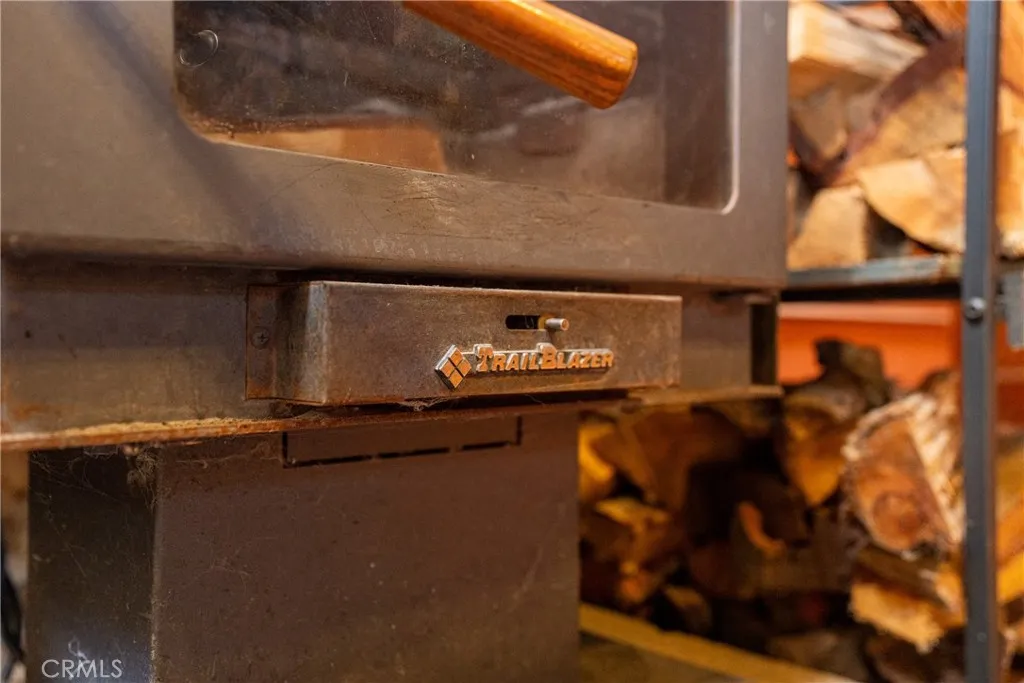 Wood burning stove