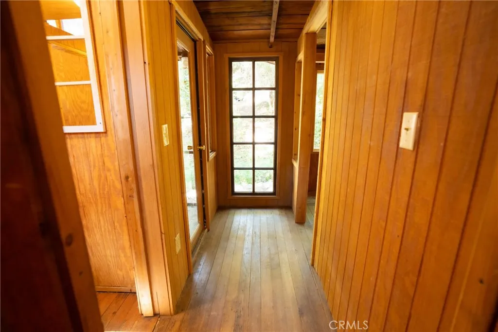 Hall to primary bedroom