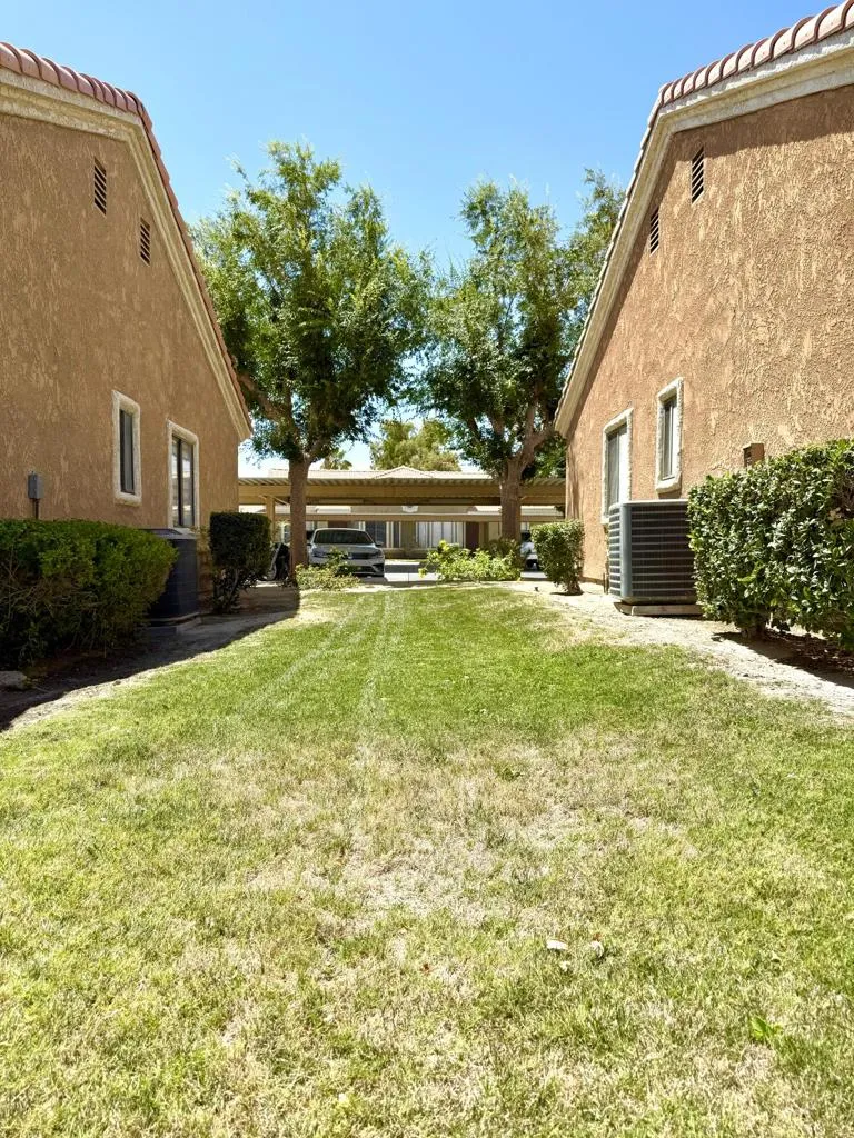 40855 Sandy Gale Lane, Palm Desert, California 92211 home-pic-25