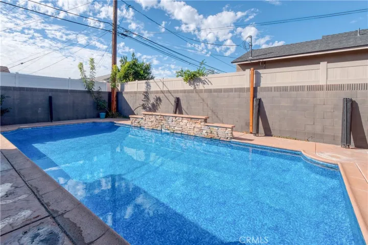 4501 Nipomo Avenue, Lakewood, California 90713
